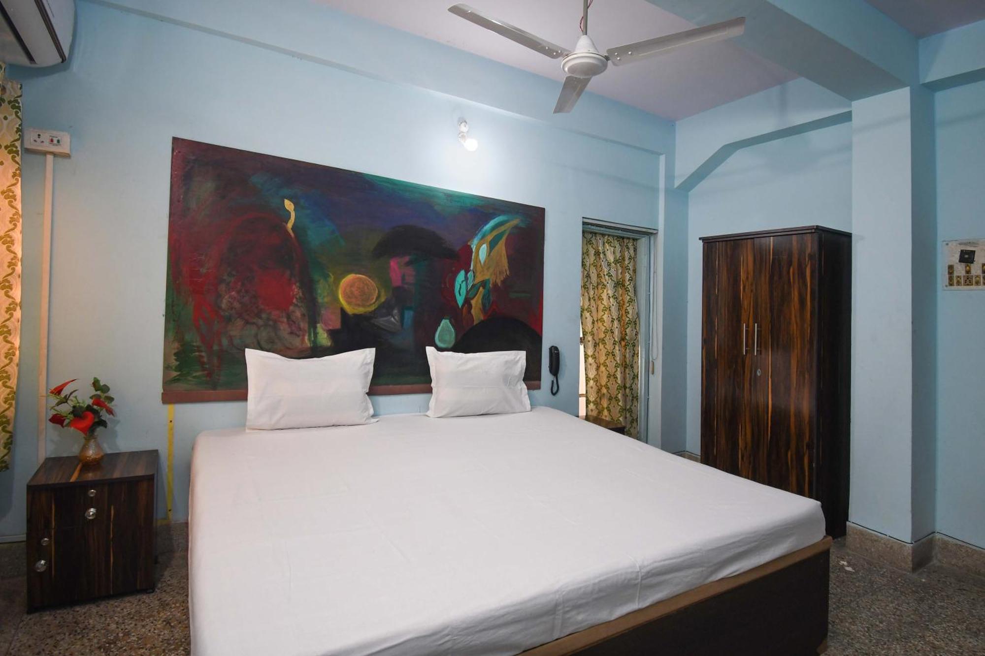 Hotel O Blue Cherry Guest House Kolkata Exterior photo
